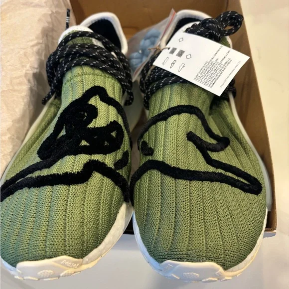 adidas NMD Hu
Pharrell x Billionaire Boys Club Running
Dog Green - Picture 1 of 4